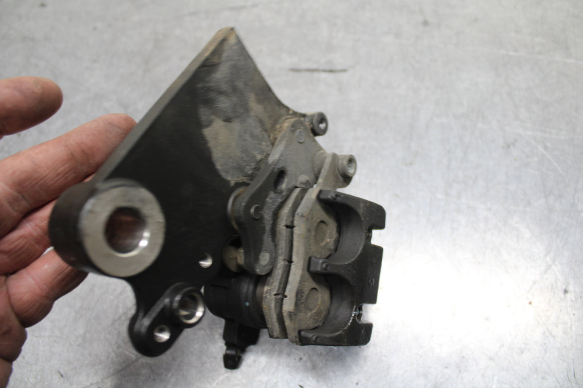 24 KAWASAKI NINJA 500 ABS REAR BACK BRAKE CALIPER W MOUNT BRACKET BB744