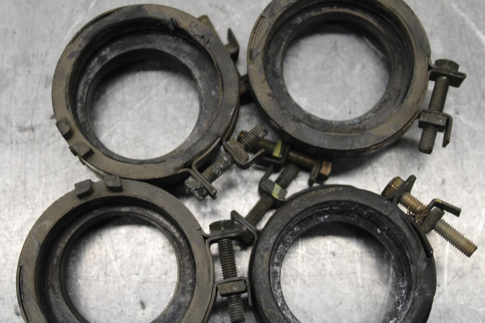 03-04 HONDA CBR600RR INTAKE RUBBER BOOTS BB637