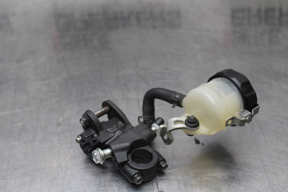 08-10 SUZUKI GSXR 600 FRONT BRAKE MASTER CYLINDER BB765