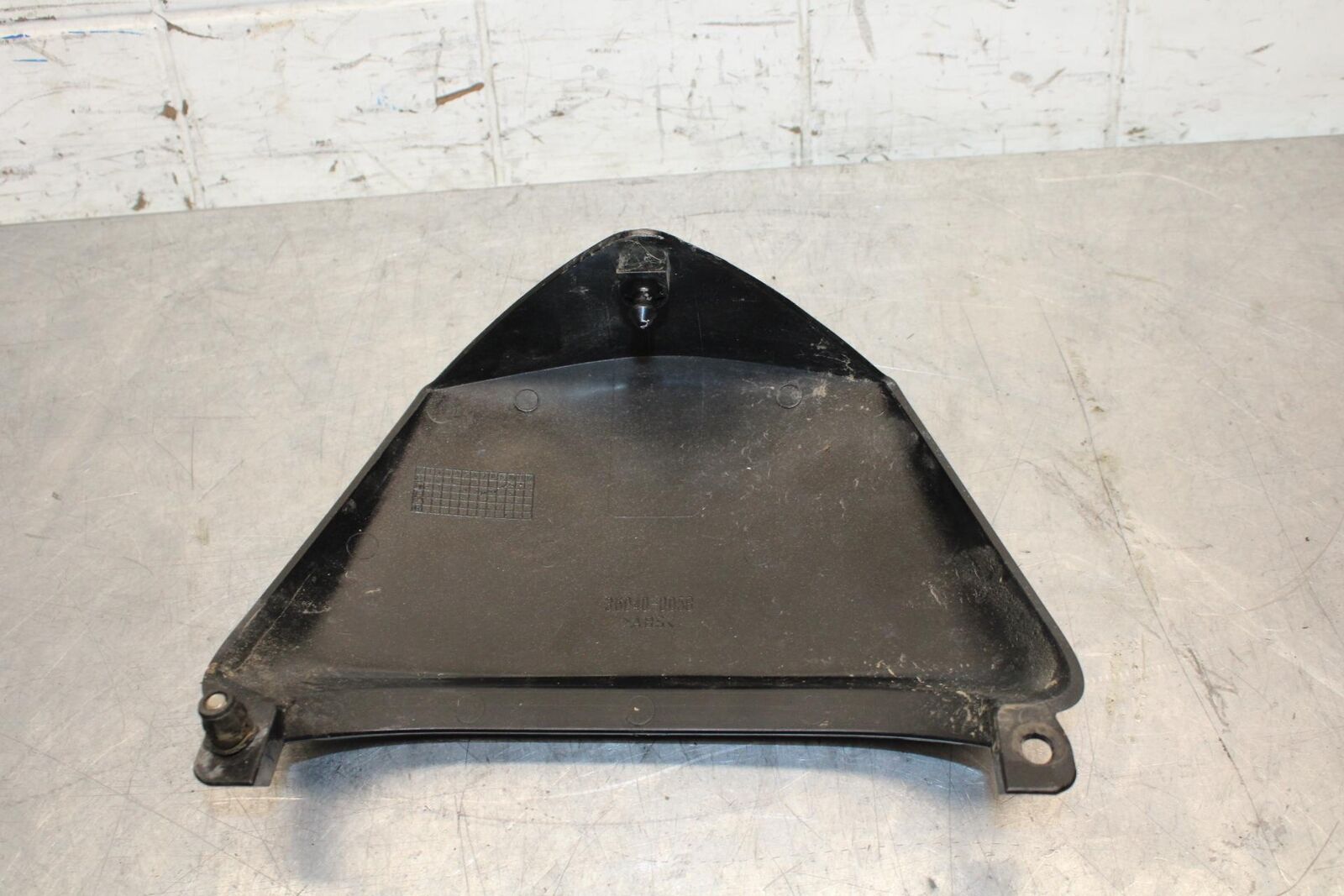 2012 Kawasaki Ninja ZX14R ZX1400E CENTER REAR BACK TAIL FAIRING COVER  BB60