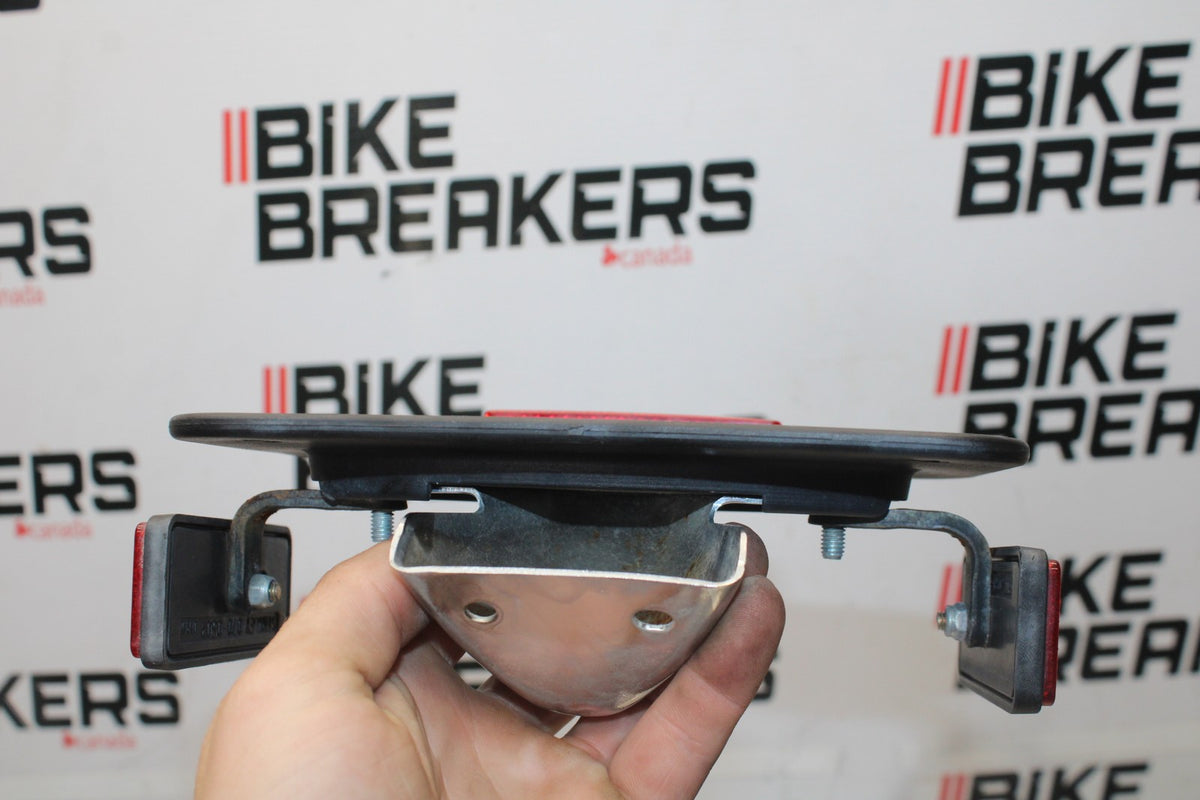 08 KAWASAKI VULCAN 1600 VN1600D NOMAD LICENSE PLATE HOLDER MOUNT BRACKET BB904