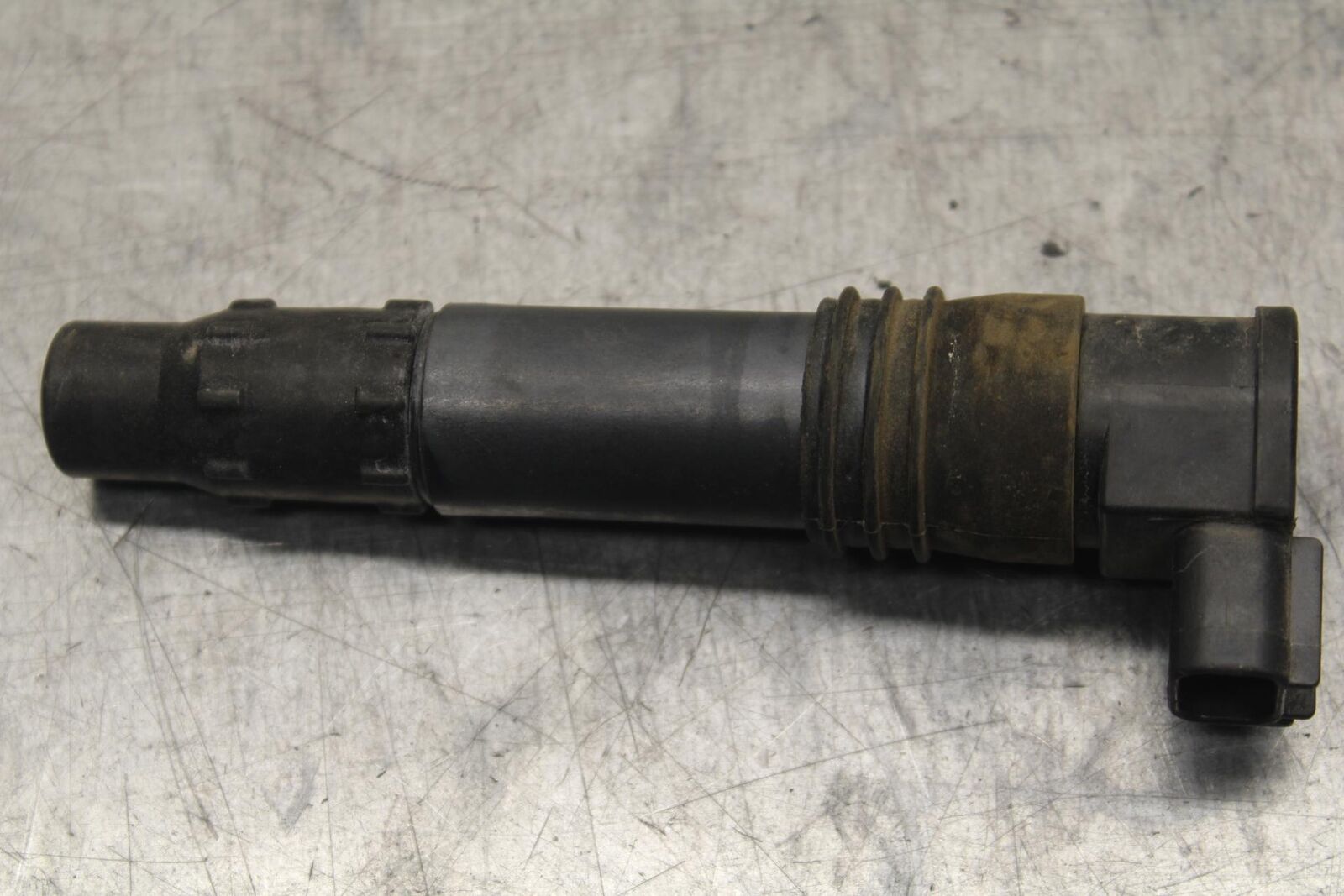 04-05 SUZUKI GSXR750 IGNITION COILS COIL SPARK PLUG CAPS 33410-35F10 BB81