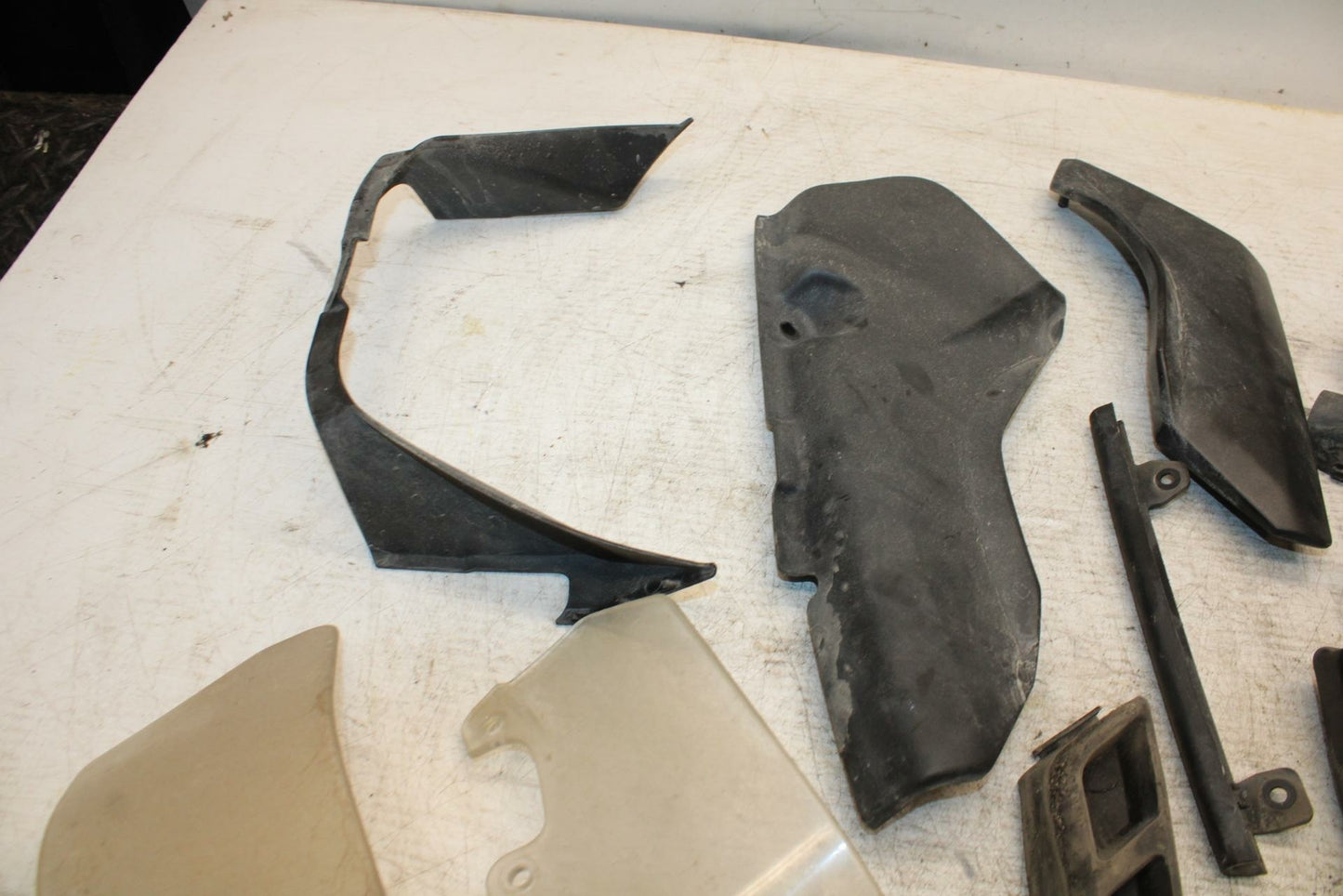 07-13 BMW R1200GS ADVENTURE MISALANEOUS PLASTICS BB368