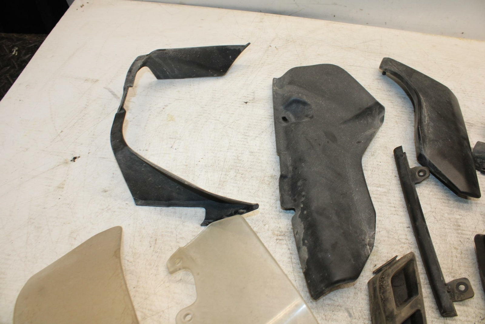 07-13 BMW R1200GS ADVENTURE MISALANEOUS PLASTICS BB368