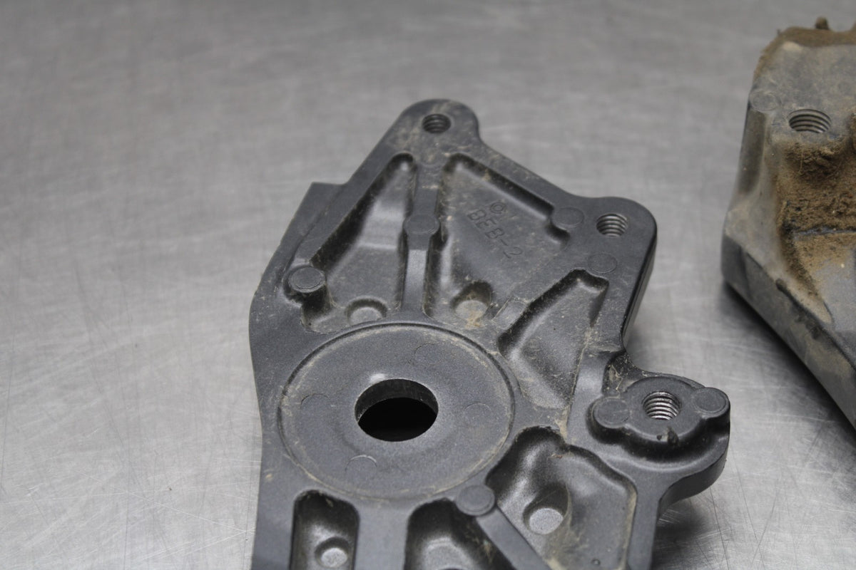 22-25 YAMAHA YZF R7 LEFT RIGHT REARSET REAR SET DRIVER PEG BRACKETS MOUNTS BB940