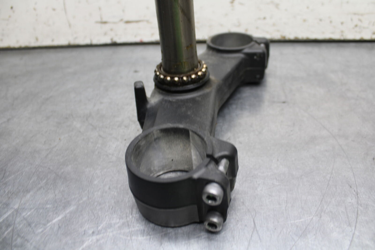 12-13 KAWASAKI Z1000 FRONT FORKS CLAMP LOWER TRIPLE TREE STEM BB743