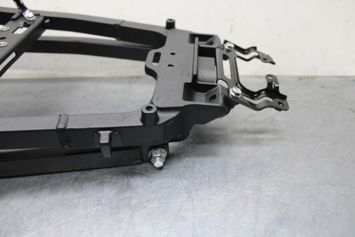 12-25 KAWASAKI NINJA ZX14R NEW!! REAR SUBFRAME BACK SUB FRAME BB757