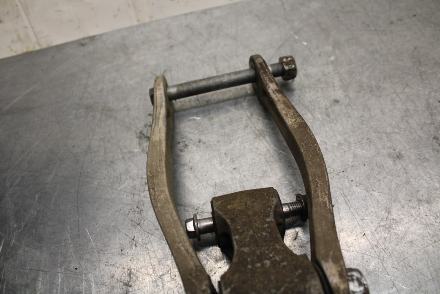 08-09 KAWASAKI NINJA ZX14R REAR DOGBONE SHOCK LINKAGE LINK BB73