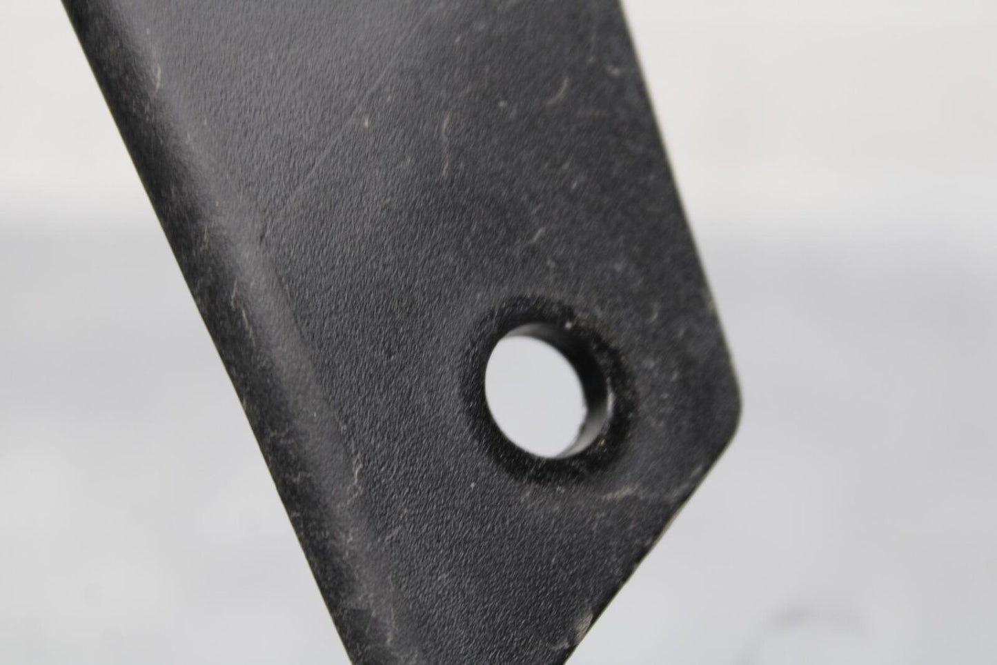 20 KAWASAKI Z400 ER400 ABS REAR BACK DRIVE CHAIN GUARD COVER SHIELD BB586