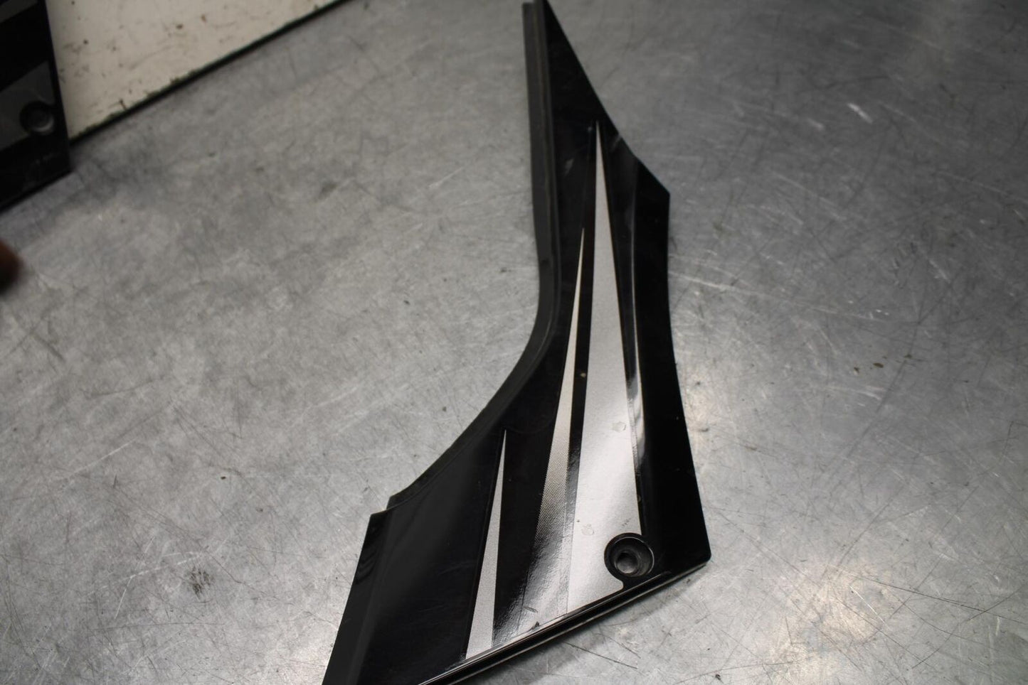 15-16 KAWASAKI EX300 LEFT FRONT SIDE SEAT SADDLE PANEL TRIM COWL FAIRING BB635