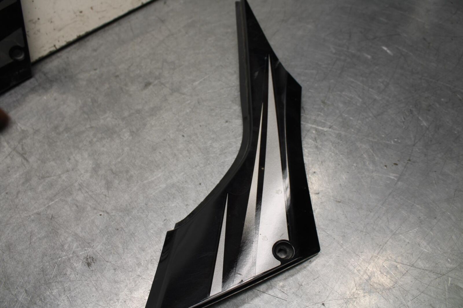 15-16 KAWASAKI EX300 LEFT FRONT SIDE SEAT SADDLE PANEL TRIM COWL FAIRING BB635