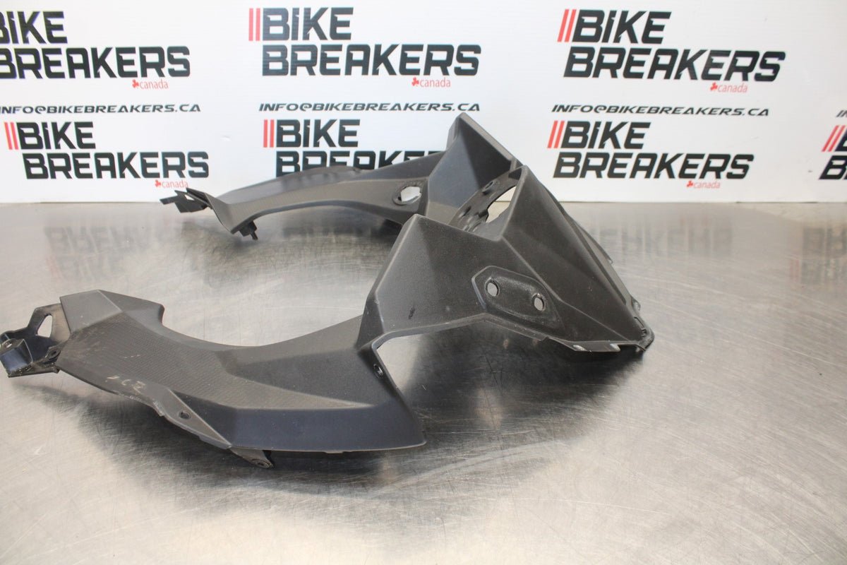 18-23 KAWASAKI NINJA 400 EX400 ABS FRONT CENTER COWL FAIRING BB192