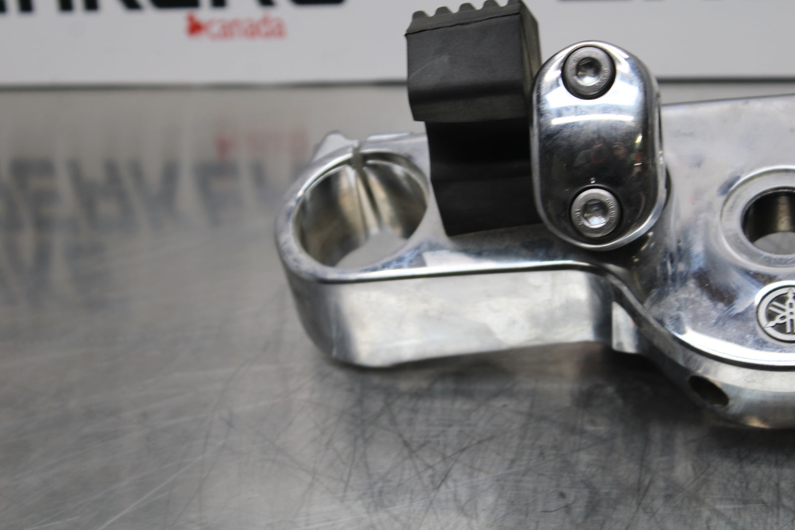 09 YAMAHA ROYAL STAR XVZ1300TF VENTURE FORKS UPPER TRIPLE TREE CLAMP BB151