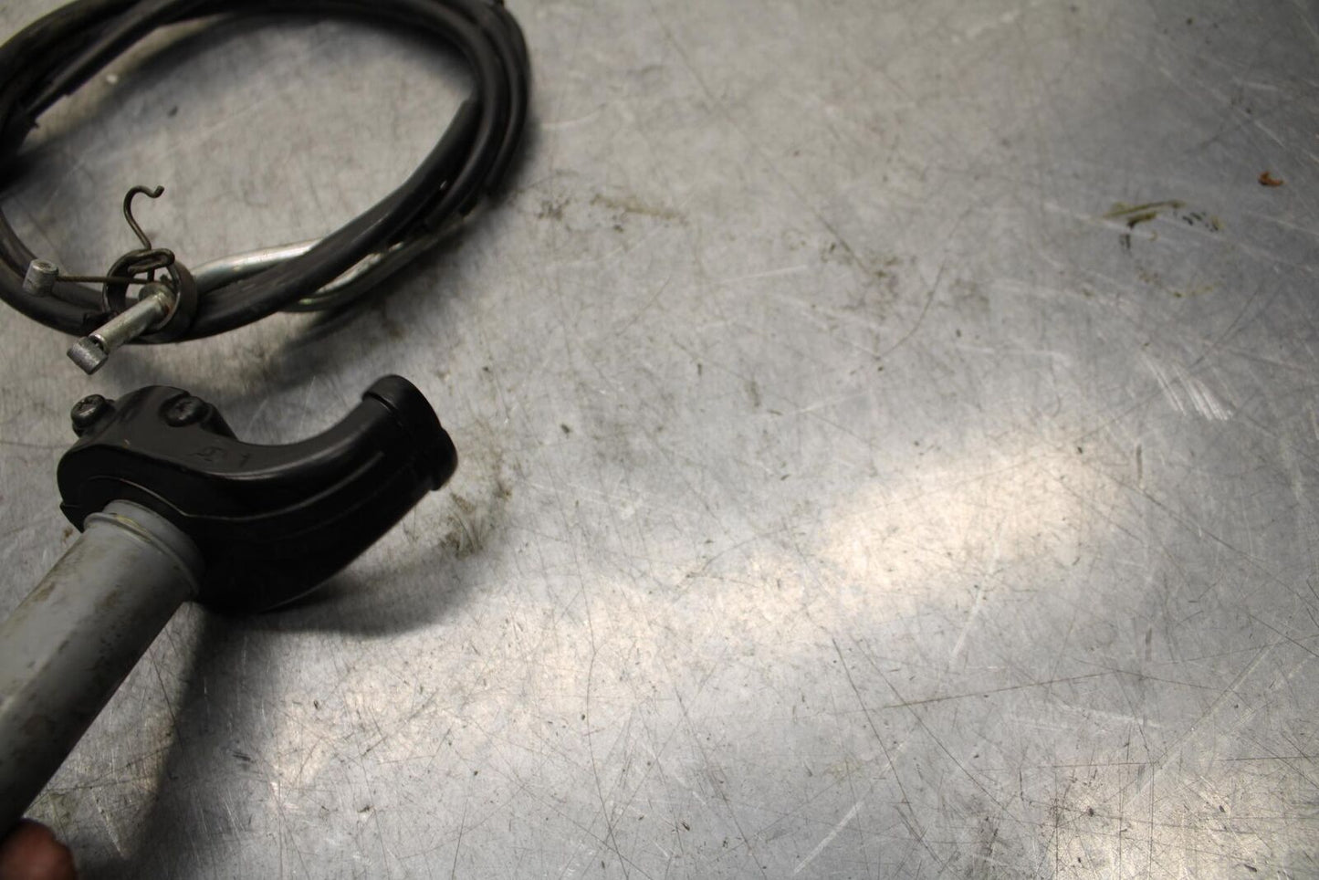 08-09 KAWASAKI NINJA ZX14R THROTTLE CABLE LINE HOUSING GUIDE BB73