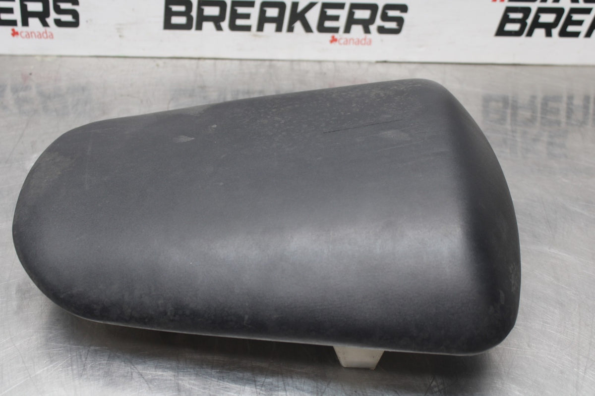 98 KAWASAKI NINJA ZX6 REAR BACK PASSENGER TANDEM SEAT PAD SADDLE PILLION BB870