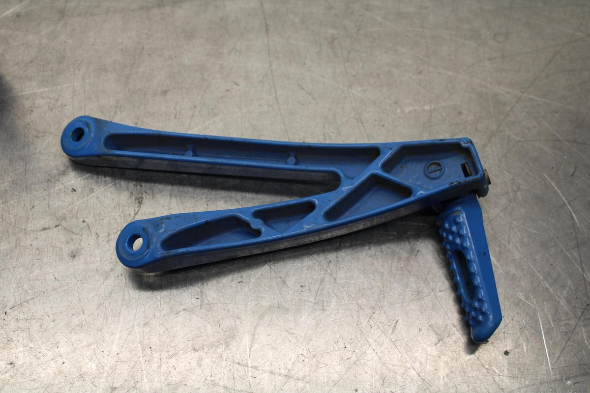 2007 Honda CBR600RR REAR BACK PASSENGER PEG SET PAIR 50720-MEL-305 BB596