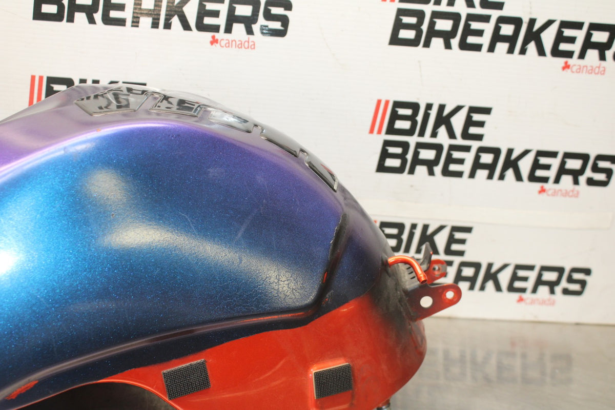 13-18 KAWASAKI NINJA ZX6R GAS TANK FUEL CELL PETROL RESERVOIR BB915