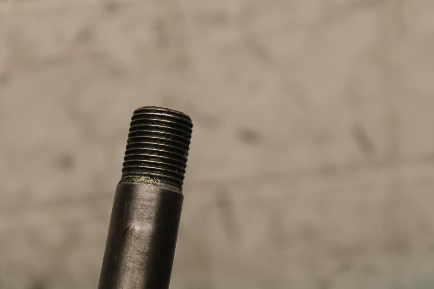 00-01 KAWASAKI ZZR600 FRONT WHEEL RIM AXLE PIVOT BOLT BB568