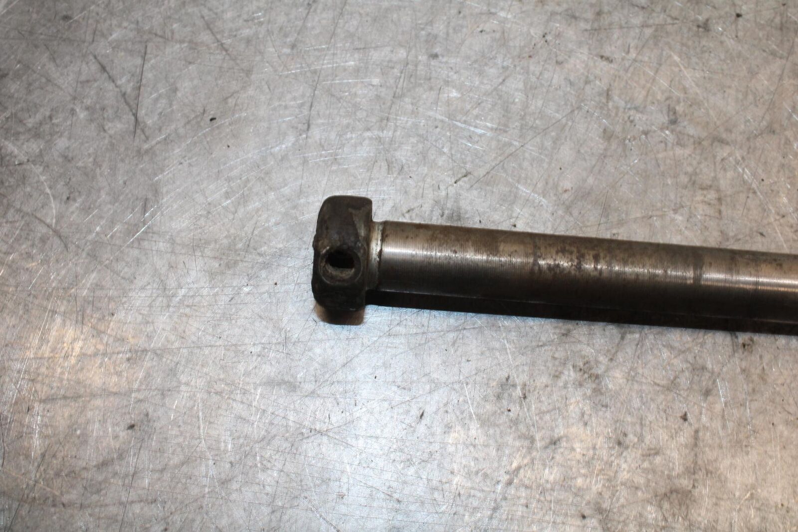 1982 Suzuki GS1100ES FRONT WHEEL RIM AXLE PIVOT BOLT BB55