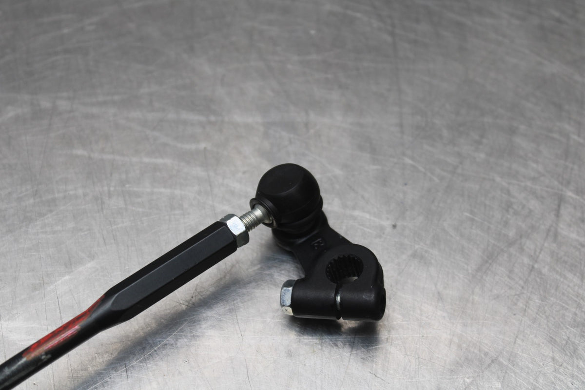 11-25 SUZUKI GSXR 600  SHIFTER LINKAGE SHIFT LINK PEDAL BB830