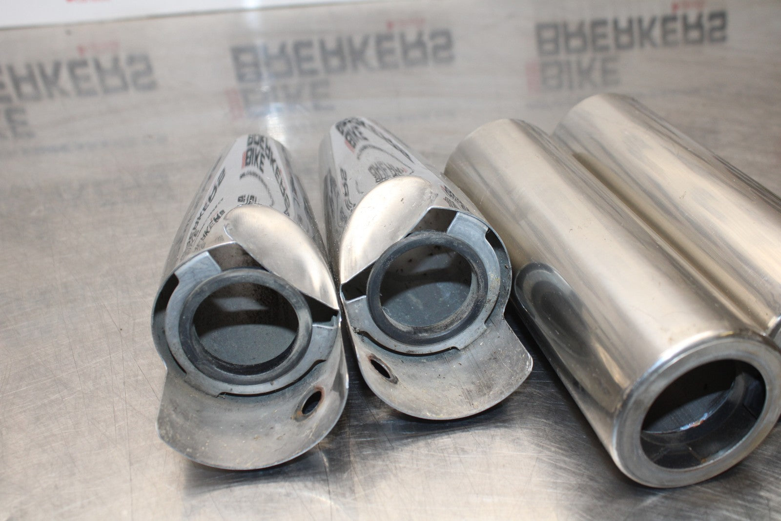 08 KAWASAKI VULCAN 900 FRONT FORK COVER GUARD SHIELD COWL SET KIT BB184