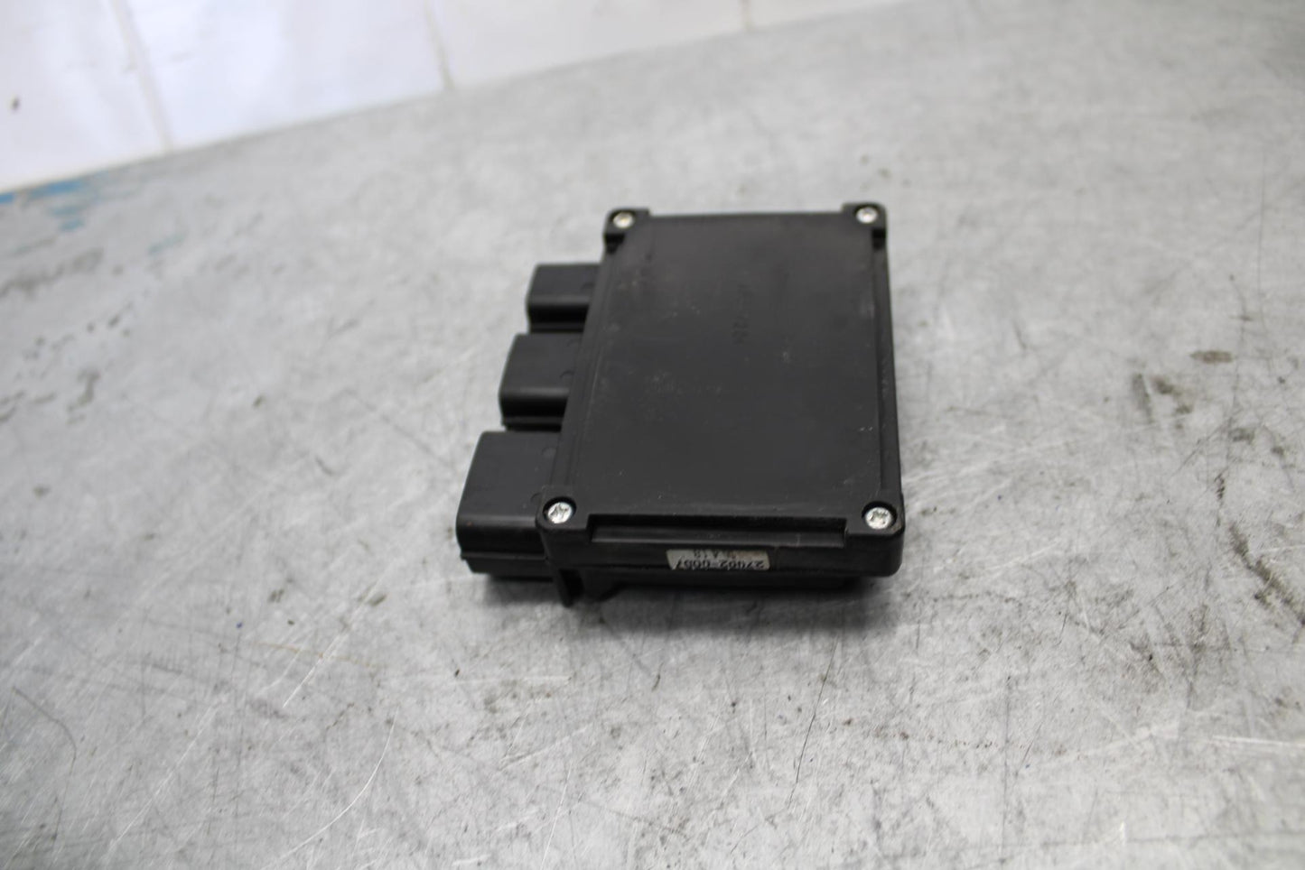 06-07 KAWASAKI NINJA ZX14R RELAY ASSEMBLY FUSE BOX bb433