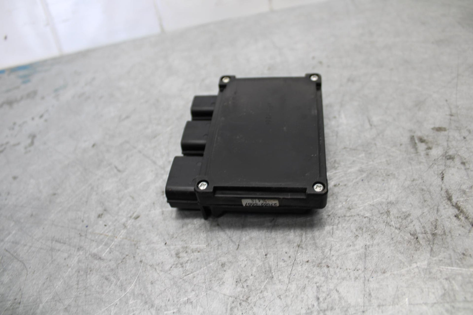 06-07 KAWASAKI NINJA ZX14R RELAY ASSEMBLY FUSE BOX bb433