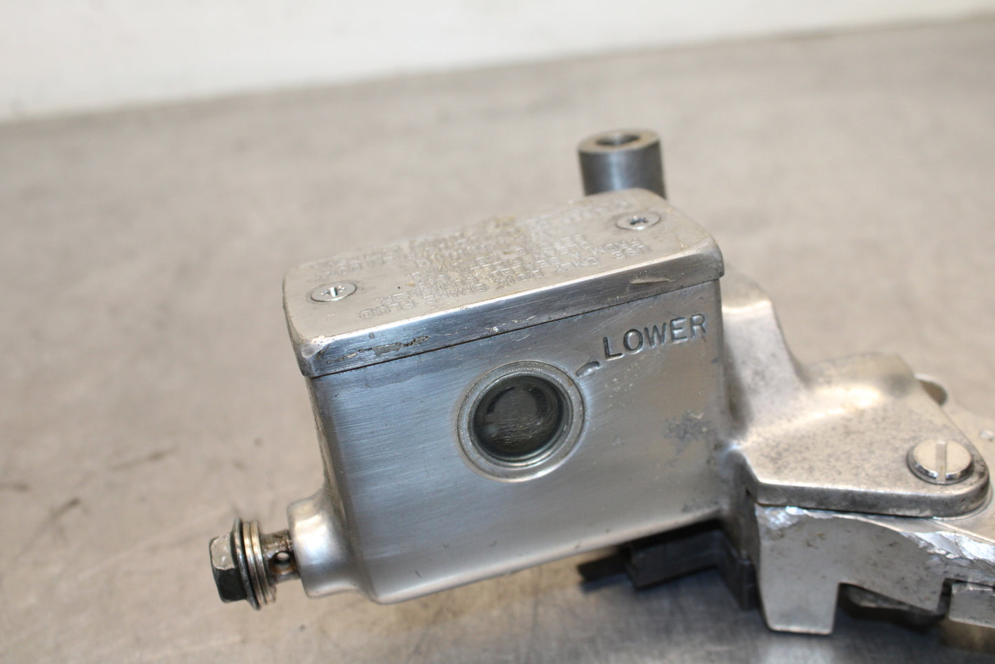 00 SUZUKI INTRUDER 1500 VL1500 CLUTCH MASTER CYLINDER BB761