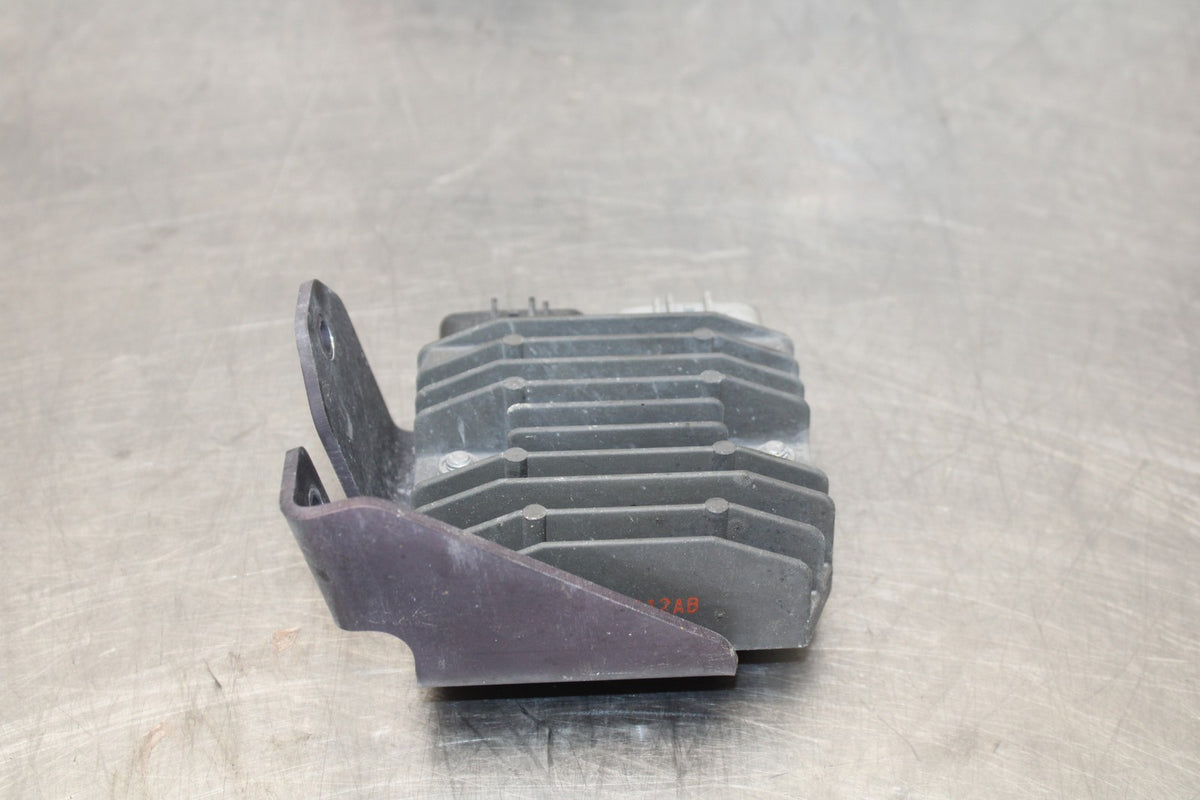 12 TRIUMPH STREET TRIPLE R RECTIFIER VOLTAGE REGULATOR BB914