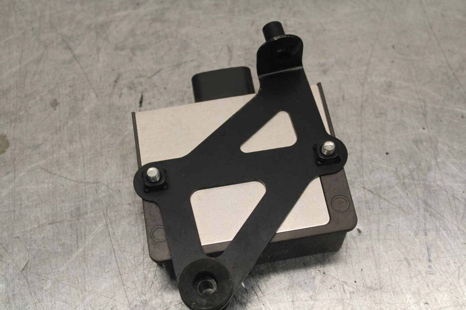 12-17 KAWASAKI ER-6N Z650 RECTIFIER VOLTAGE REGULATOR BB607