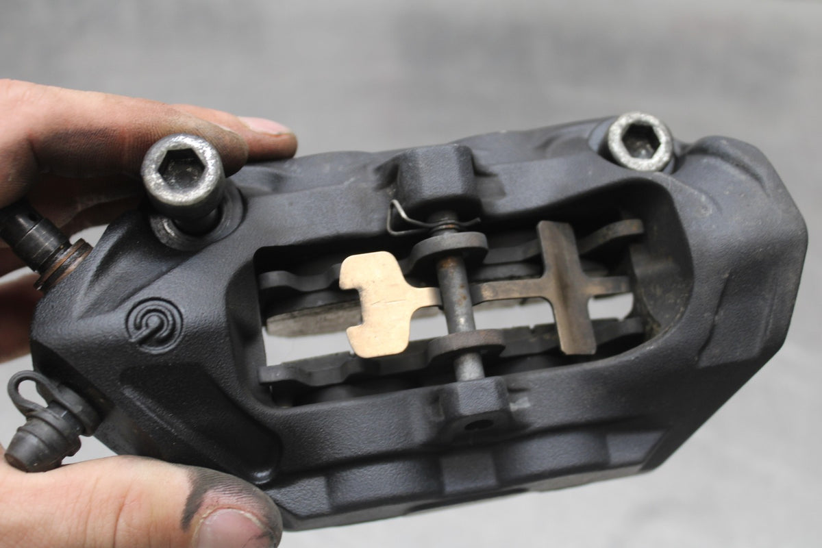 22 HARLEY-DAVIDSON PAN AMERICA 1250 RIGHT LEFT FRONT BRAKE CALIPER PAIR BB910