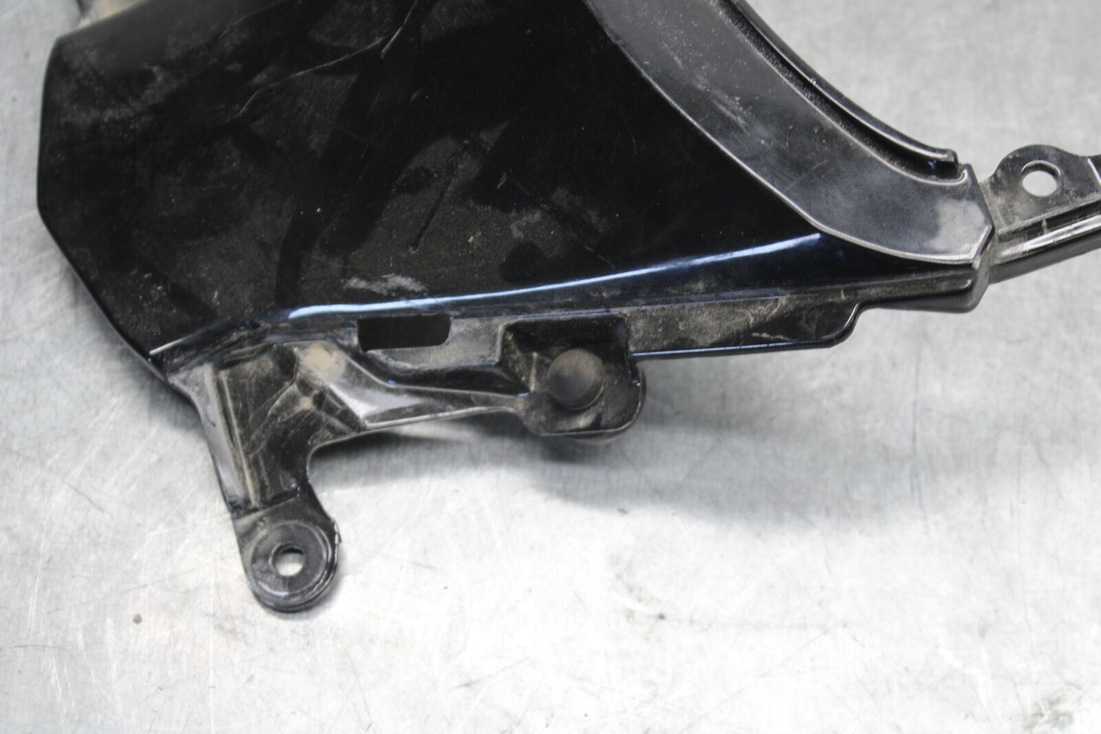 08-10 SUZUKI GSXR750 CENTER REAR BACK TAIL FAIRING COWL BB476