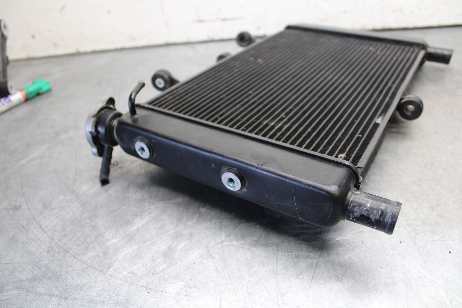 22-24 YAMAHA XSR900 ENGINE RADIATOR MOTOR COOLER COOLING RADIATER  BB683
