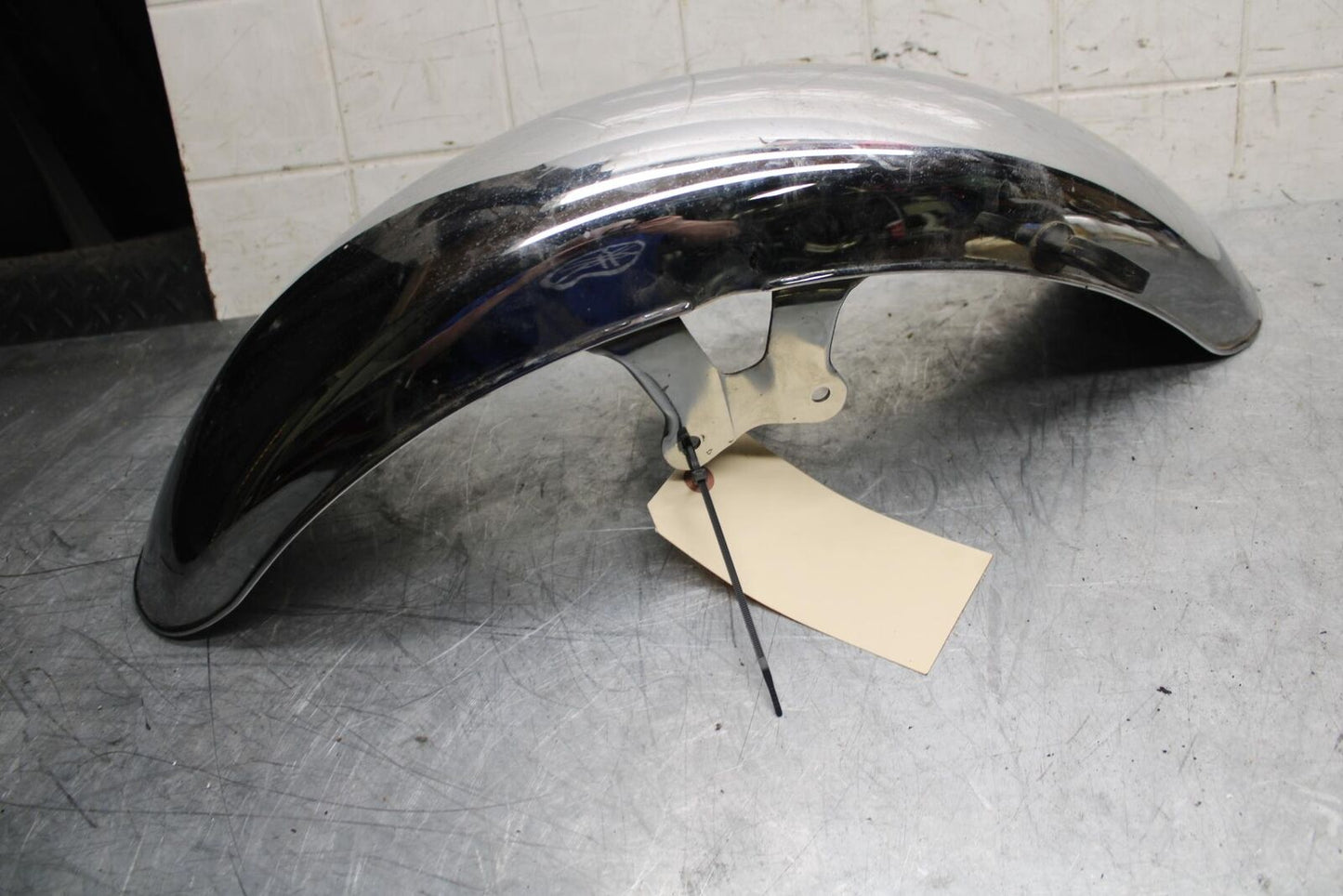 82-83 SUZUKI GS1100GL FRONT WHEEL FENDER BB30
