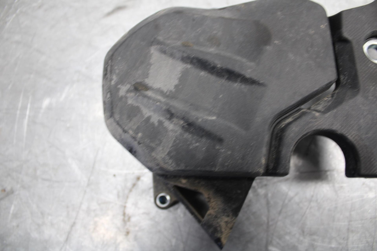 18 KAWASAKI Z 400 ENGINE SPROCKET COVER BB469