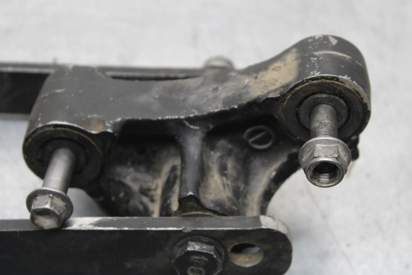 2000 Kawasaki Ninja ZX12R ZX1200A REAR DOGBONE SHOCK LINKAGE 39007-1287 BB565