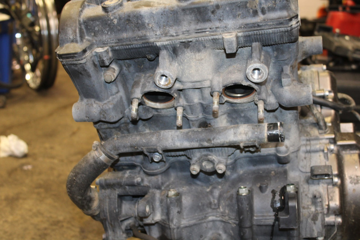 18 YAMAHA SUPER TENERE ENGINE MOTOR BB832