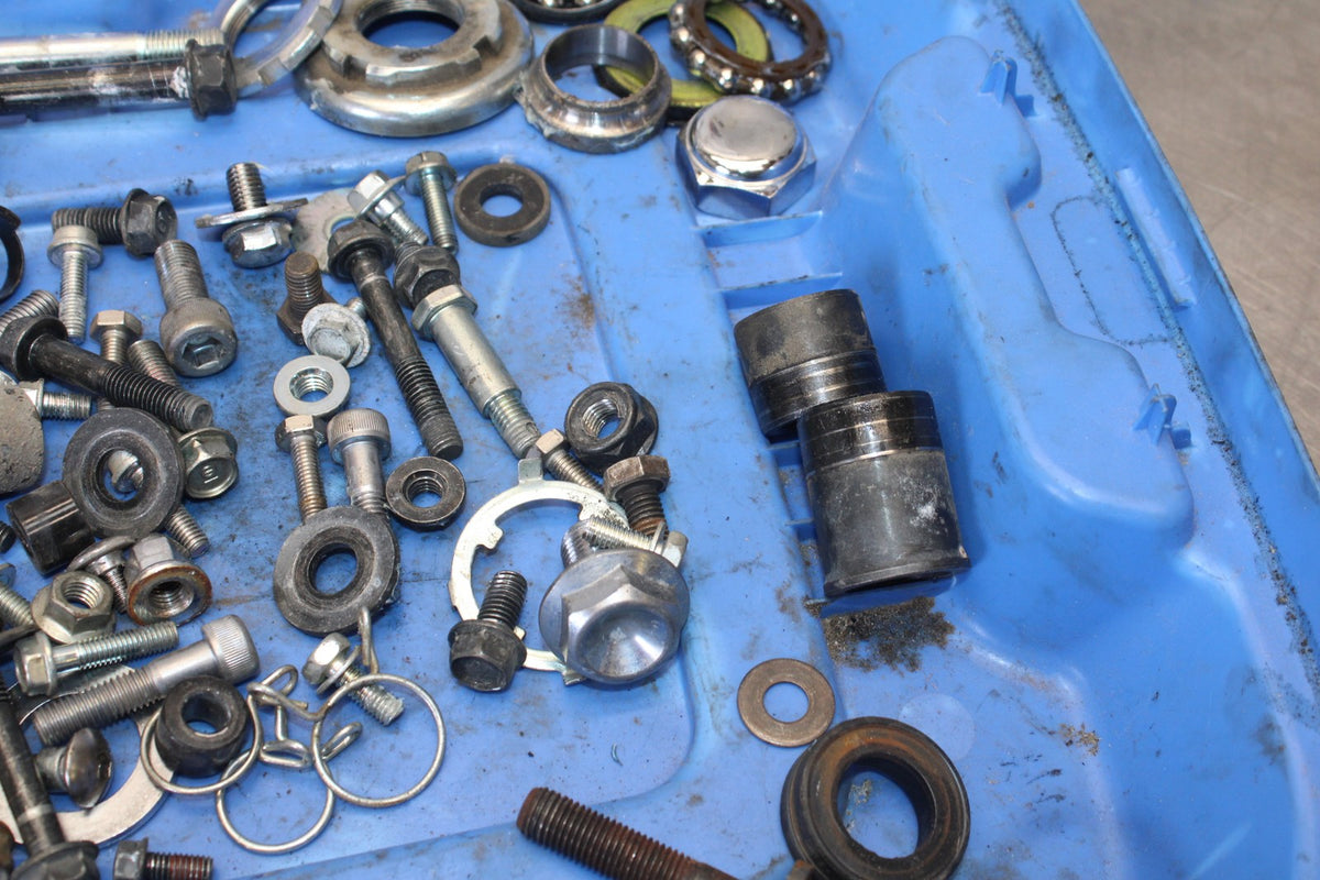 14 HONDA SHADOW 750 VT750C2B LEFTOVER MOUNTING BOLTS HARDWARE SCREWS BB867