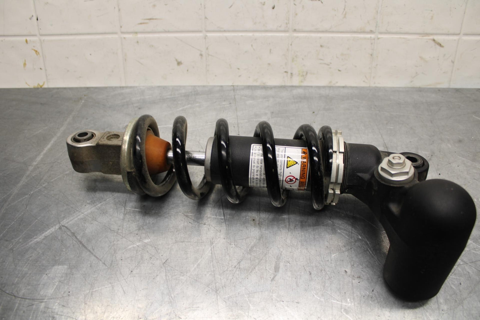 20 SUZUKI GSXR 1000 REAR BACK SHOCK ABSORBER SUSPENSION BB597
