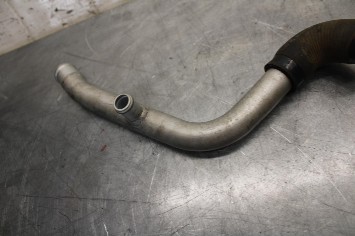 2010 Aprilia RSV1000R RADIATOR HOSE ENGINE COOLANT WATER PIPE HOSE  BB513