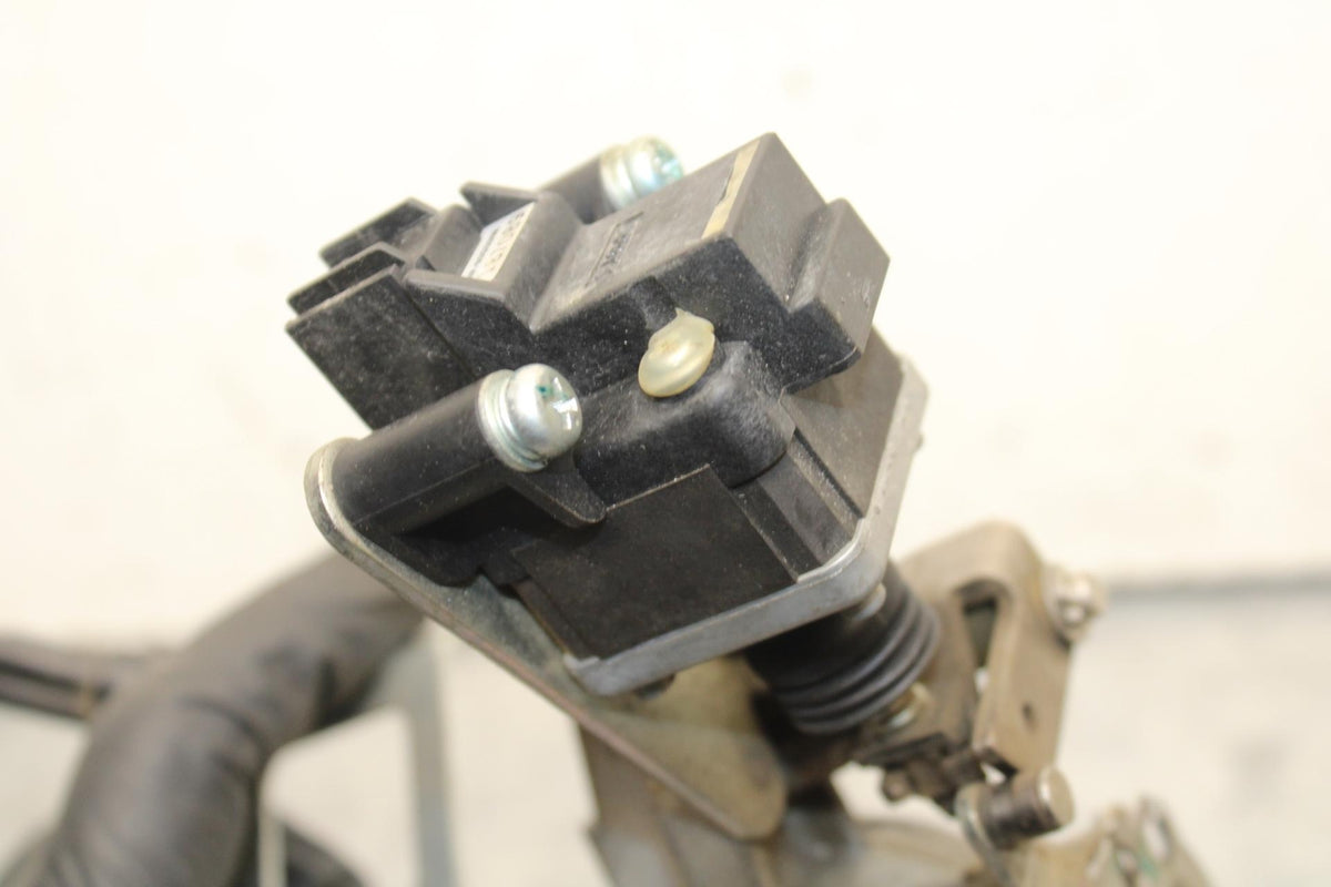 08-11 TRIUMPH SPEED TRIPLE MAIN FUEL INJECTORS / THROTTLE BODIES BB102