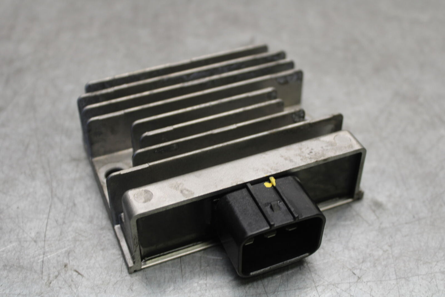 18-23 KAWASAKI NINJA 400 RECTIFIER VOLTAGE REGULATOR BB660