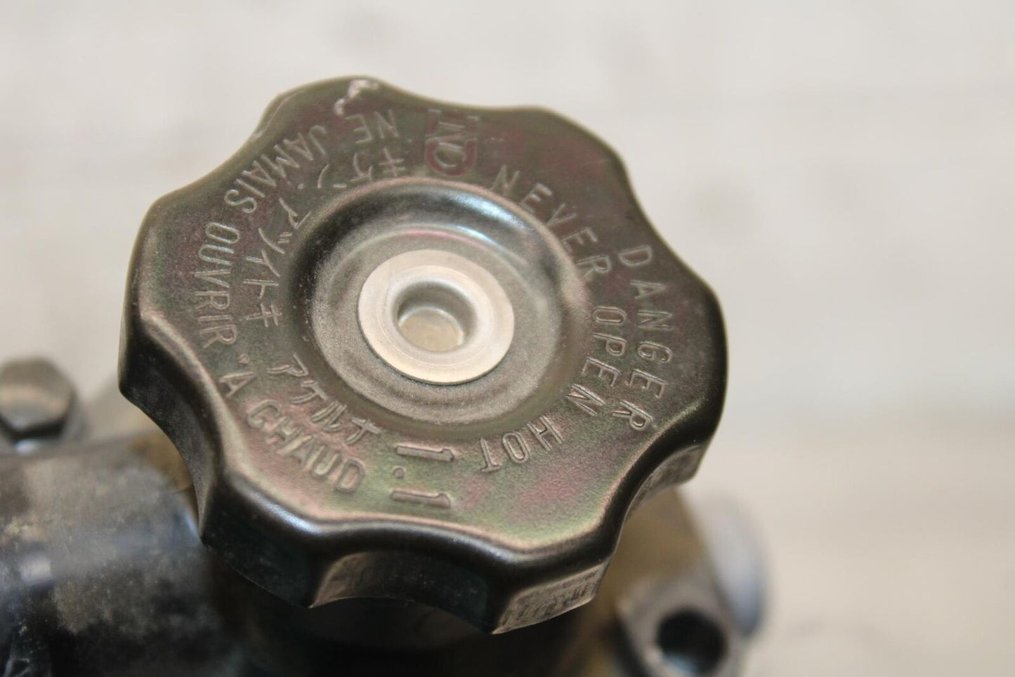 2005 Kawasaki Vulcan 1600 VN1600A Classic THERMOSTAT HOUSING BB574