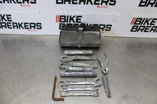 06 KAWASAKI KLR650 STOCK TOOLS OEM TOOL BAG KIT SET BB919
