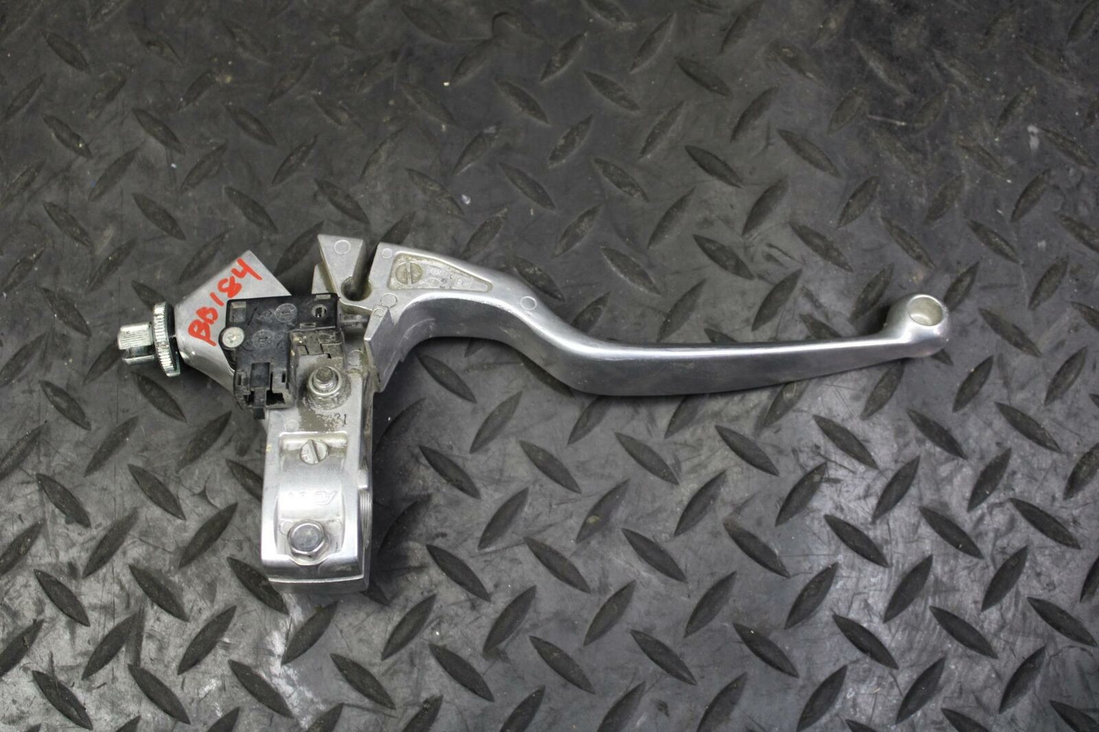 06-09 YAMAHA V STAR 1100 CLUTCH PERCH MOUNT WITH LEVER  BB184
