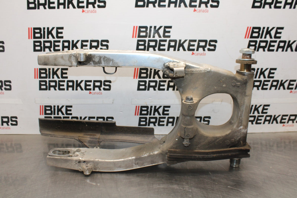97-00 SUZUKI GSXR600 SRAD REAR SWINGARM BACK SUSPENSION SWING ARM BB921
