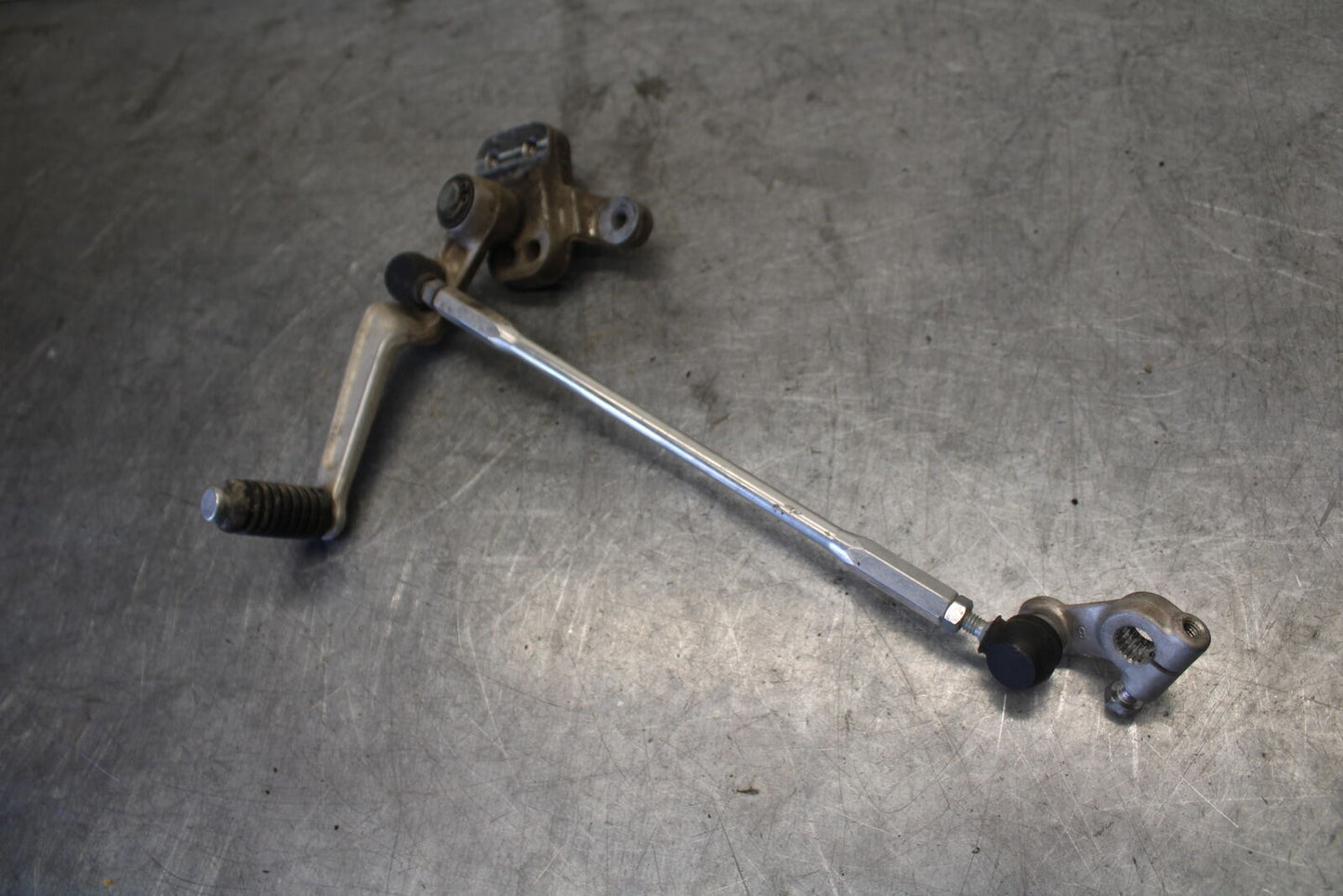 06-07 SUZUKI GSXR 600 SHIFTER LINKAGE SHIFT LINK PEDAL BB694