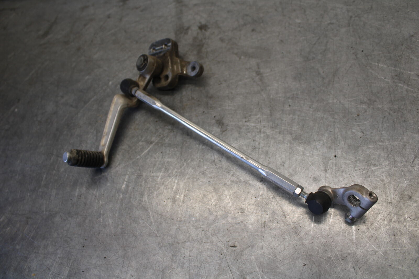 06-07 SUZUKI GSXR 600 SHIFTER LINKAGE SHIFT LINK PEDAL BB694