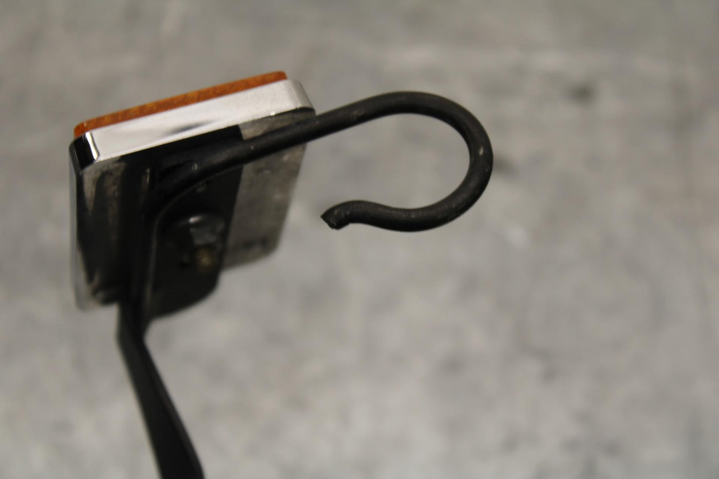 2005 Kawasaki Vulcan 1600 VN1600D Nomad REFLECTOR GARNISH MARKER BB556