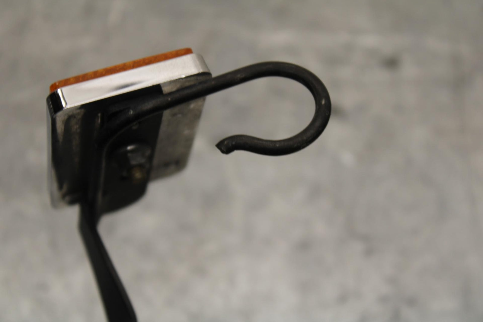 2005 Kawasaki Vulcan 1600 VN1600D Nomad REFLECTOR GARNISH MARKER BB556